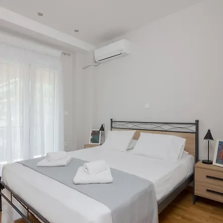 Διαμέρισμα One Bedroom W/ Balcony *