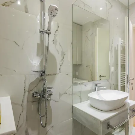 One Bedroom W/ Balcony * Athens
