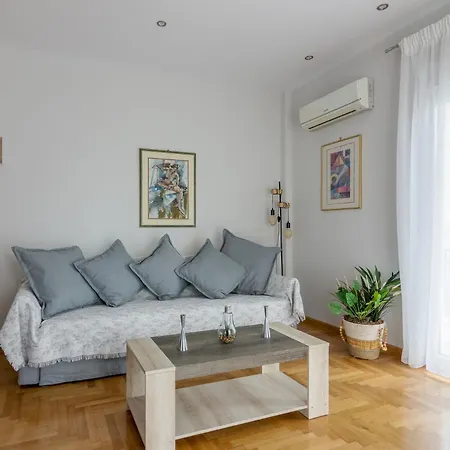 One Bedroom W/ Balcony *
