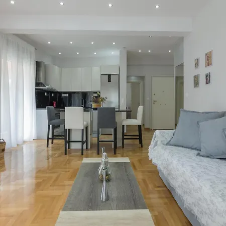One Bedroom W/ Balcony