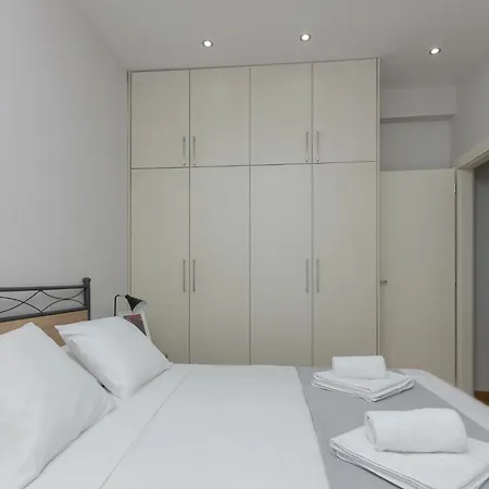 One Bedroom W/ Balcony Apartment Athens